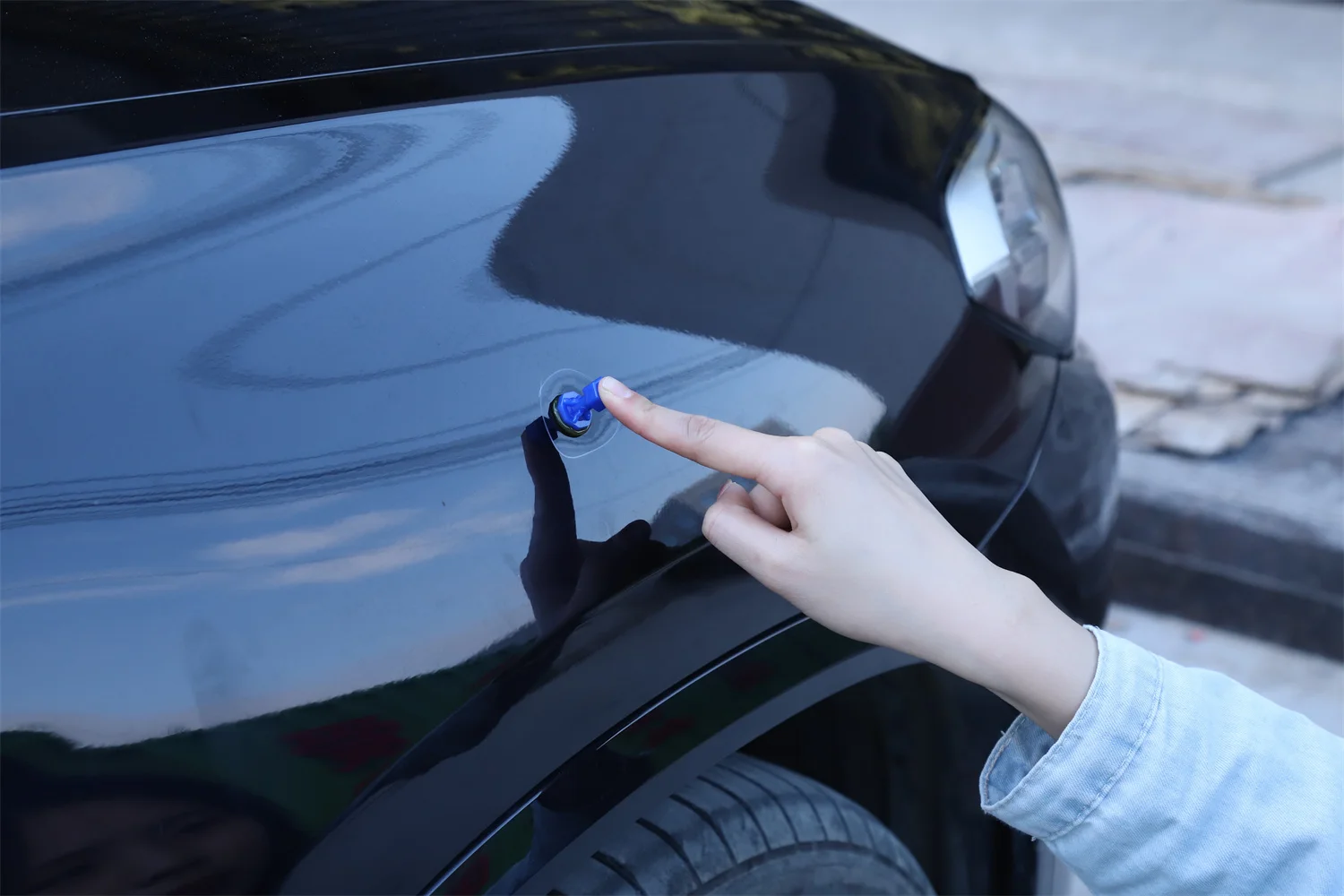 Dent Removal Tool Kit with Suction Cups – Paintless Car Dent Puller for Auto Body Hail Repair 26 kf S8da24e8d3aab48c795f7204d2d9116a3l